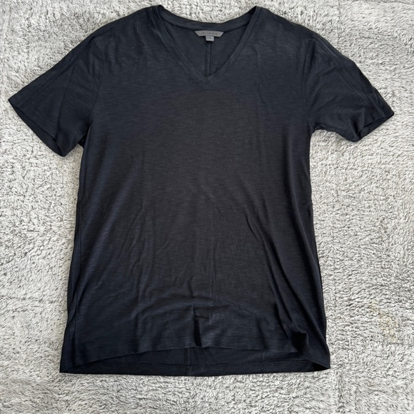 Black V-Neck Men's Shirt - Picture 1 of 4